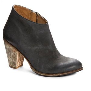 Peter Nappi Eleanna Nero Bootie